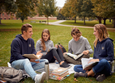 Hoodies for University Groups - A Guide